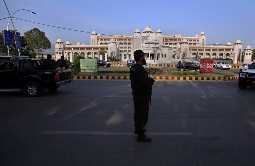 أفغانستان: نفذنا عملية رد ناجحة على الهجمات الباكستانية (فيديو)