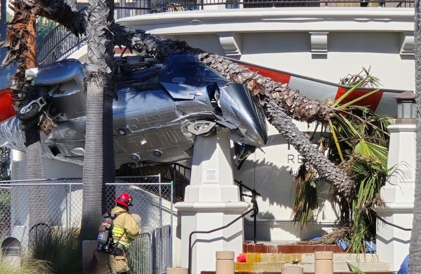 إصابة خمسة أشخاص في حادثة تحطم مروحية على شاطئ في ولاية كاليفورنيا الأمريكية (فيديوهات + صور)