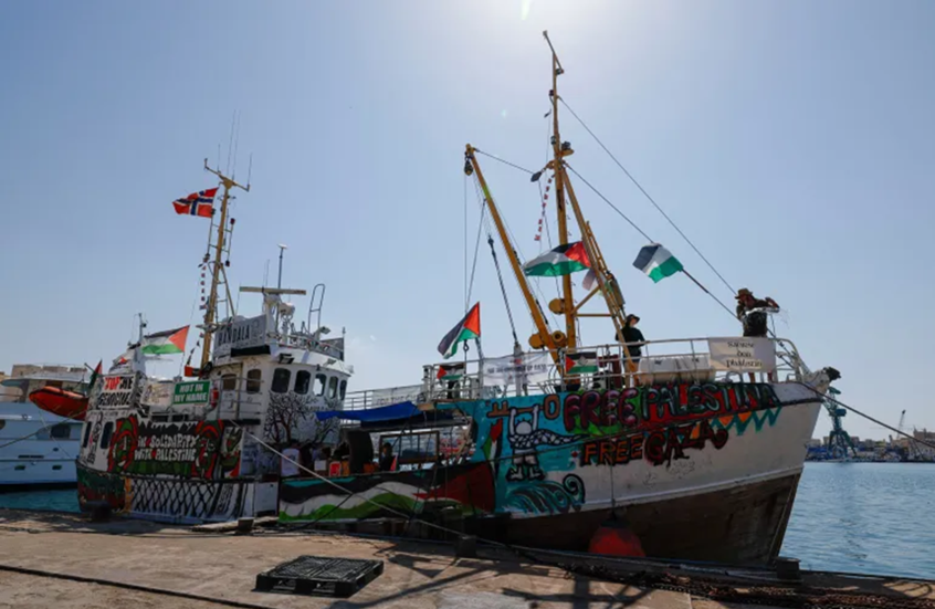 ماليزيون شاركوا في أسطول غزة يعودون بعد إطلاق سراحهم