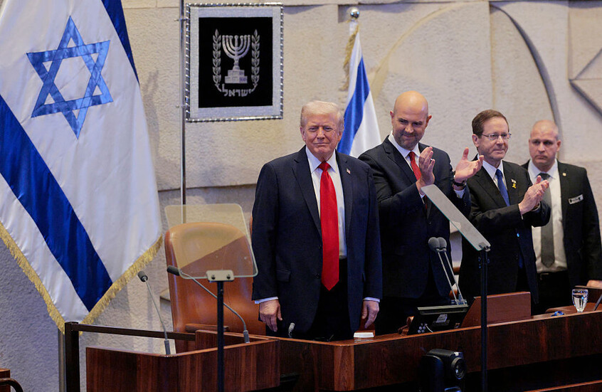 ترامب يطلب من الرئيس الإسرائيلي منح نتنياهو عفوا رئاسيا (فيديو)