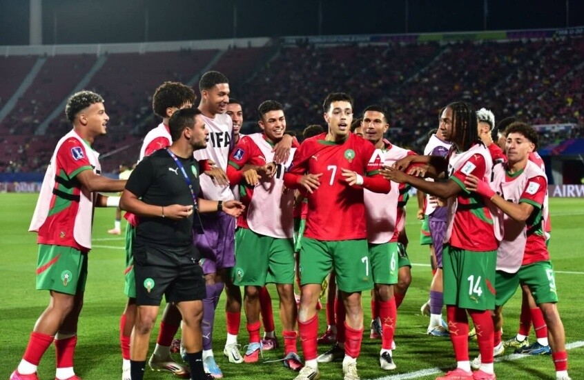 جيل مغربي ذهبي يطارد الحلم العالمي في مواجهة الديوك الفرنسية