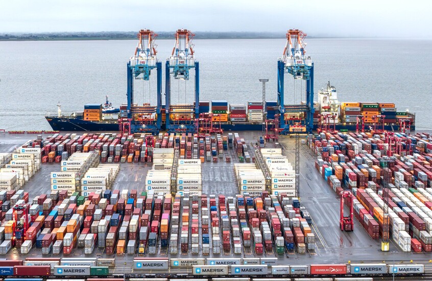 صندوق النقد الدولي يرفع توقعات النمو العالمي محذرا من مخاطر التفتت الاقتصادي