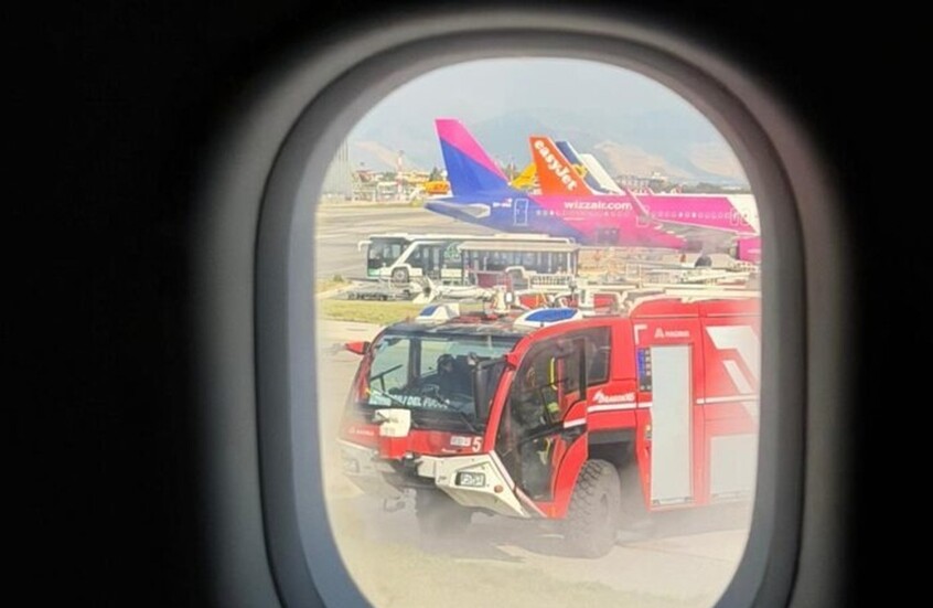 دخان في عنبر الطائرة.. رحلة شرم الشيخ - روما تهبط بسلام في نابولي