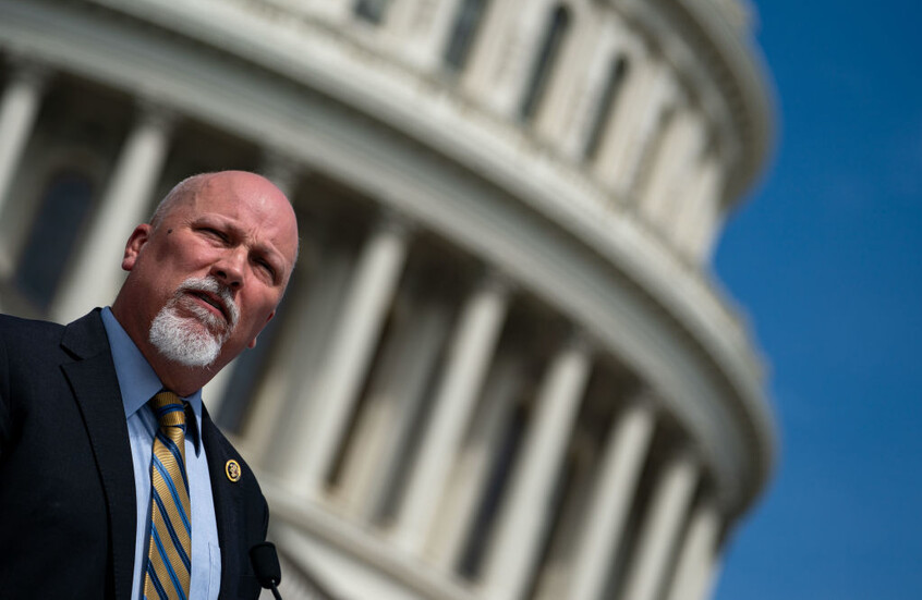 الولايات المتحدة.. مشروع قانون لترحيل ومنع دخول الأجانب "الملتزمين بالشريعة الإسلامية"