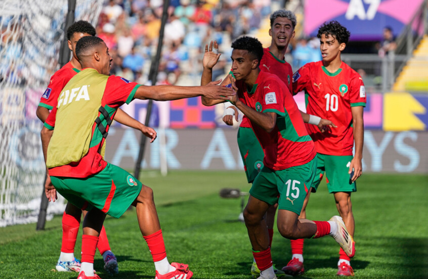 "حكم البطاقة الخضراء" يقود مباراة المغرب وفرنسا في نصف نهائي كأس العالم