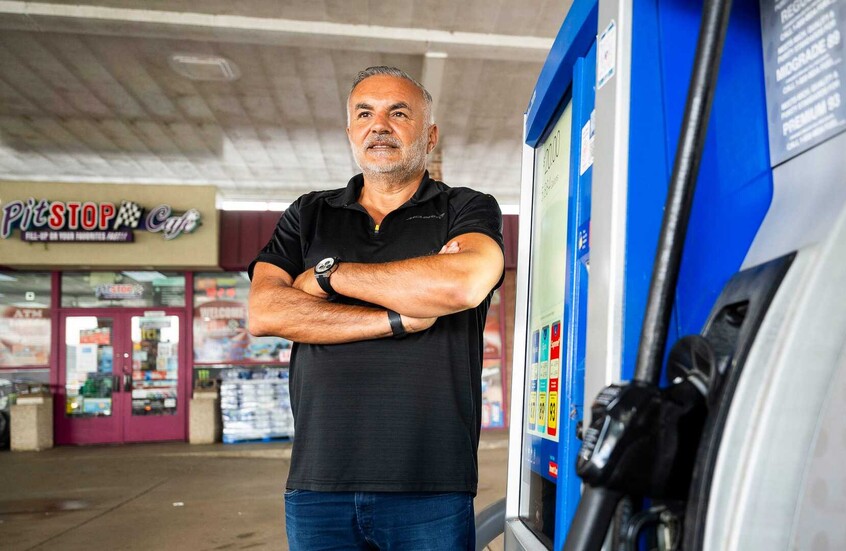 محاولة اغتيال مليونير أمريكي شهير من أصول عربية (صور+ فيديو)