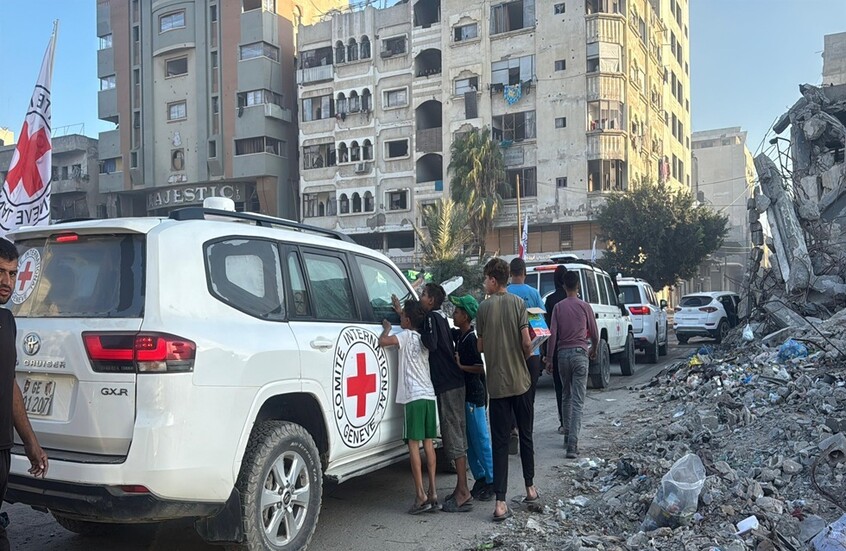 "حماس" تؤكد التزامها بتسليم جثامين الجنود الإسرائيليين وتستنكر خروقات إسرائيل