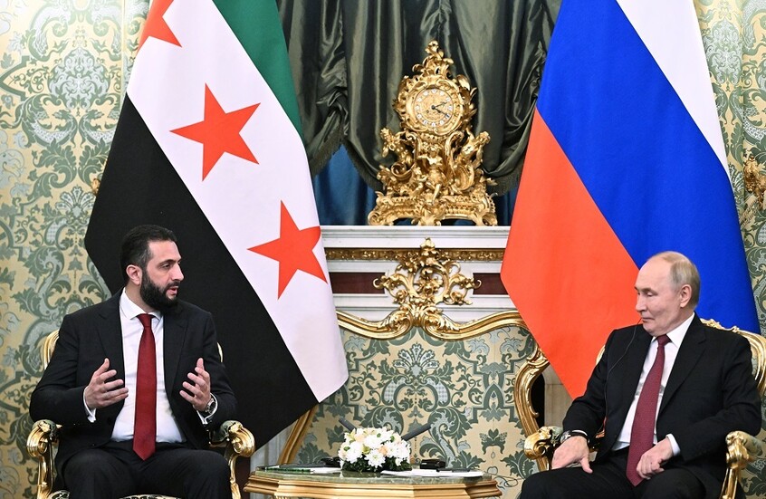 الشرع يصل إلى الكرملين لإجراء محادثات مع الرئيس بوتين (فيديو)