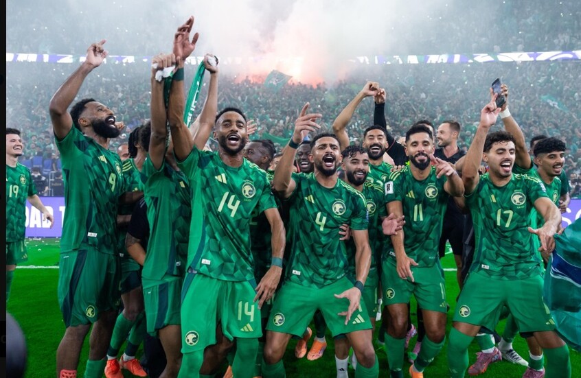 علاء مبارك يتفاعل مع تأهل السعودية إلى كأس العالم 2026