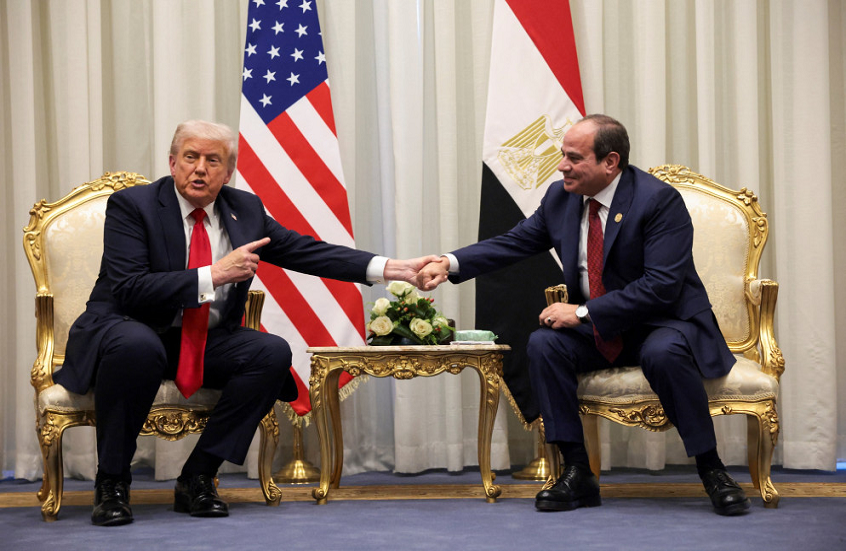 ترامب يساعد مصر في الترويج السياحي.. ورئيس الحكومة يعلق على هدية "لا تقدر بثمن"