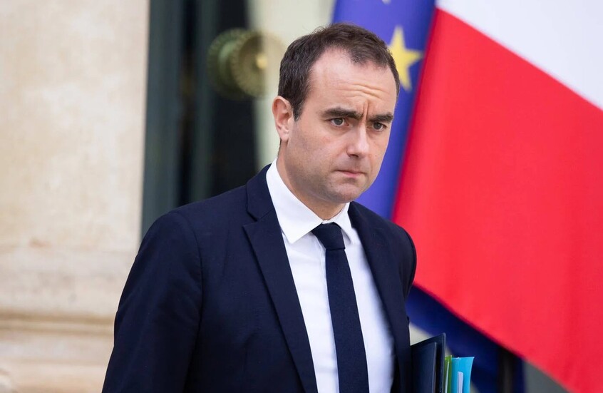 ‌‏الحكومة الفرنسية تنجح في تخطي أول تصويت لحجب الثقة