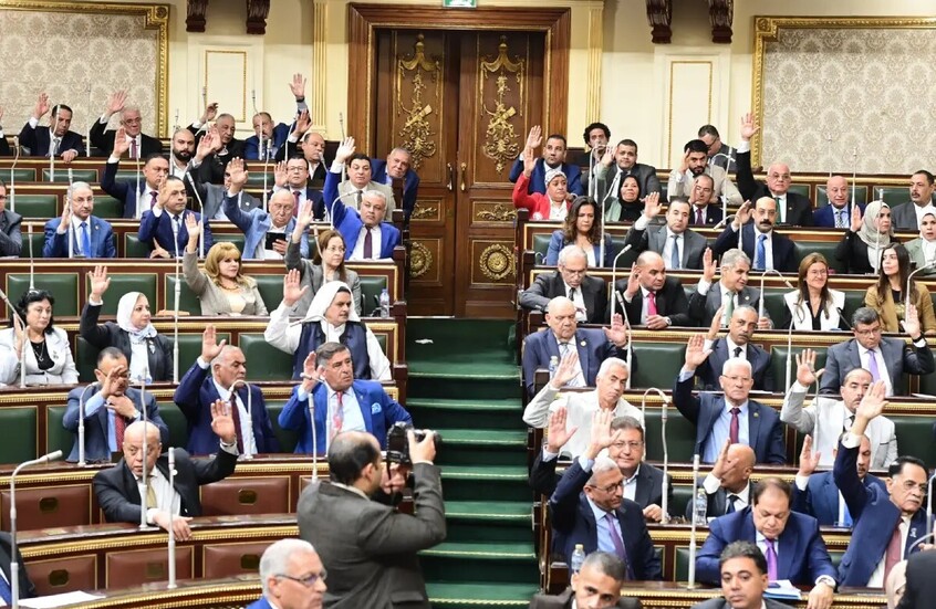 مصر.. تعديل قانون دخول رجال السلطة للمنازل بعد اعتراض السيسي