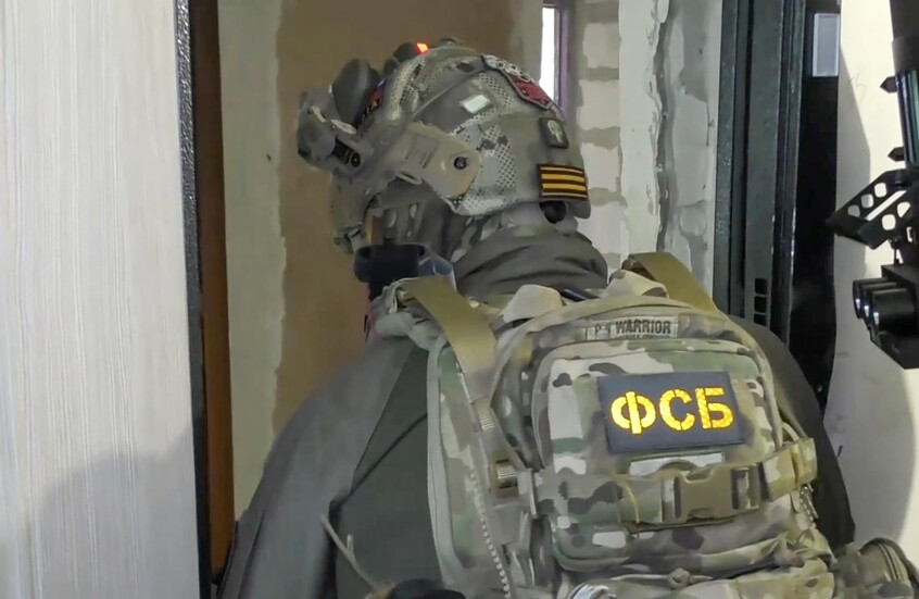 القرم.. القبض على أربع نساء بتهمة الانتماء لخلية تابعة لمنظمة إرهابية تروج لـ"الخلافة"