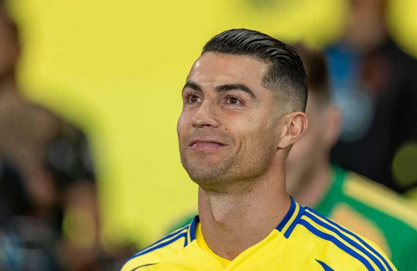 كريستيانو رونالدو يخطف الأنظار بـ"لوك" جديد (فيديو)