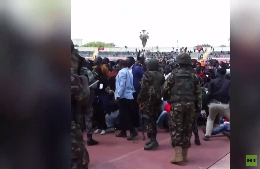 كينيا.. إصابة مئات الأشخاص في تدافع خلال جنازة رئيس الوزراء الكيني السابق رايلا أودينجا