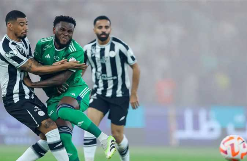 الشباب يقتنص تعادلا مثيرا مع الأهلي في الدوري السعودي (فيديو)