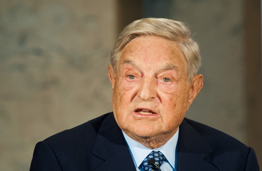 "وول ستريت جورنال": سوروس يزيد من توزيع المنح بعد بدء التوترات مع ترامب