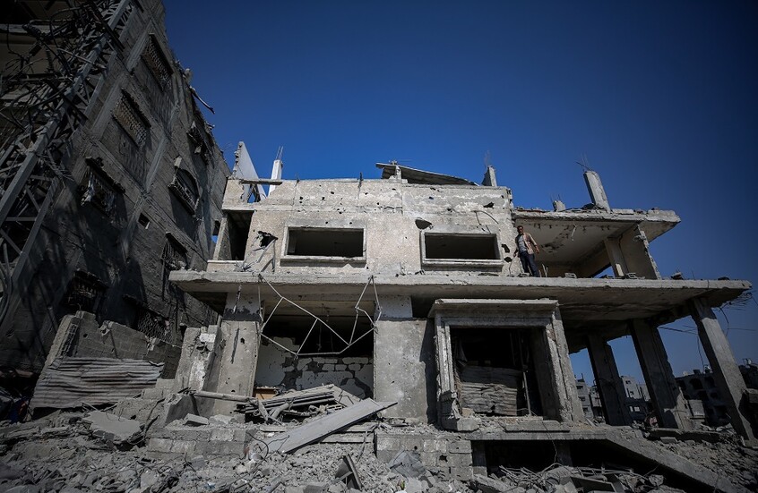 مقتل 11 شخصا وسقوط إصابات جراء الغارات الإسرائيلية على غزة والجيش الإسرائيلي يصدر أوامر بالإخلاء