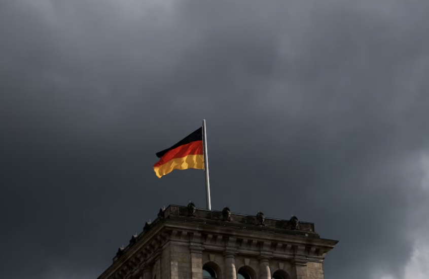 ألمانيا تستدعي سفيرها في جورجيا