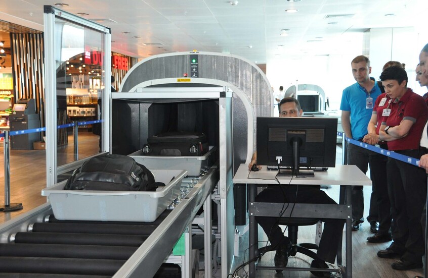 إعلام مغربي: مغاربة يشتكون من تفتيش "تمييزي" بمطارات تركيا والسفارة التركية تنفي