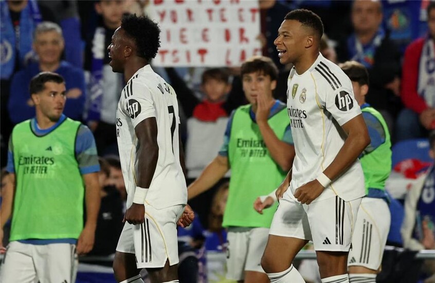 "الجميع يكرهك".. لاعب خيتافي يدخل في مشادة حادة مع نجم ريال مدريد (فيديو)