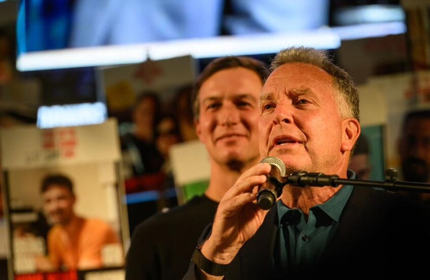 ويتكوف لخليل الحية: أنا وأنت عضوان في نفس النادي (فيديو)