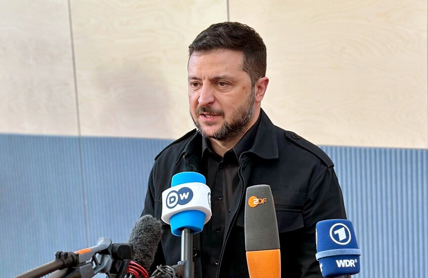 زيلينسكي: أوكرانيا تحتاج إلى 25 منظومة دفاع جوي أمريكية من طراز "باتريوت"