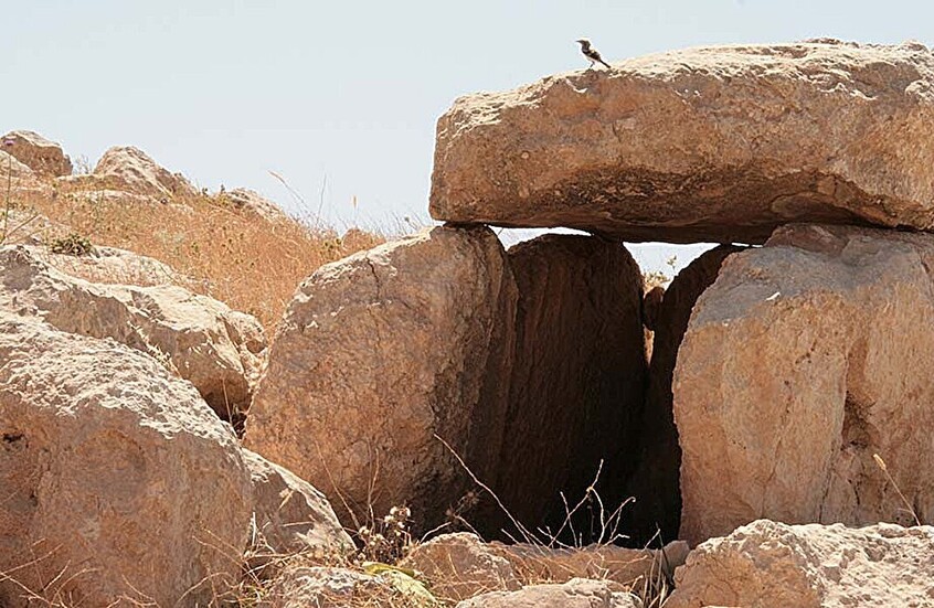 اكتشاف موقع طقوس فريد في الأردن يعود إلى 5500 عام