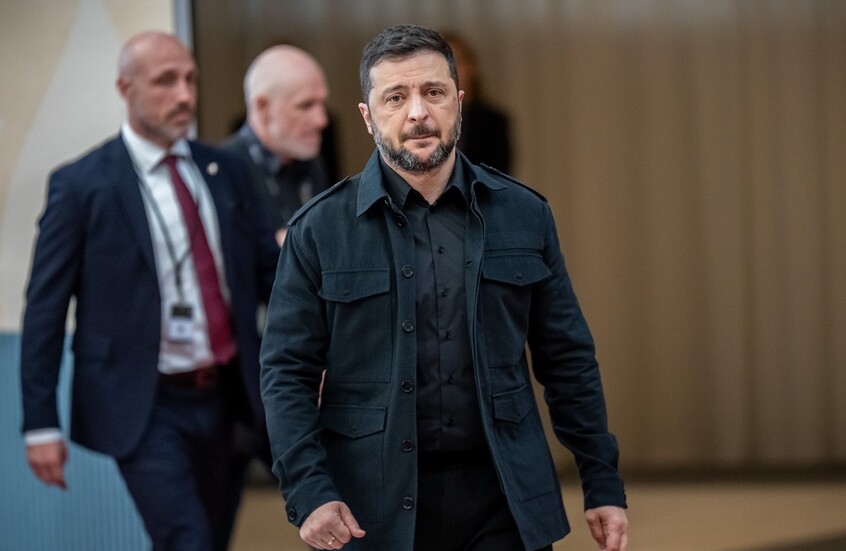 "بوليتيكو": أوكرانيا فشلت فشلا ذريعا في توقيع اتفاقيات مهمة مع الولايات المتحدة في واشنطن