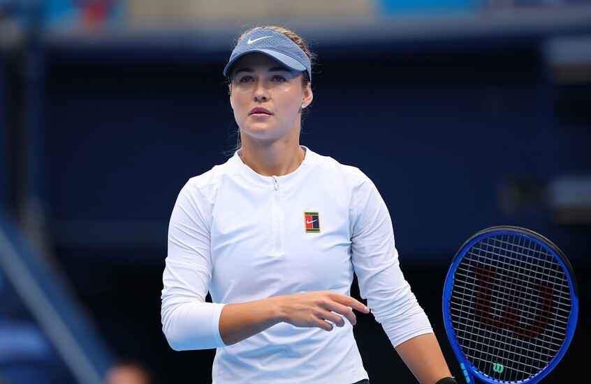 الحسناء الروسية كالينسكايا تبلغ ثاني أدوار طوكيو (فيديو)