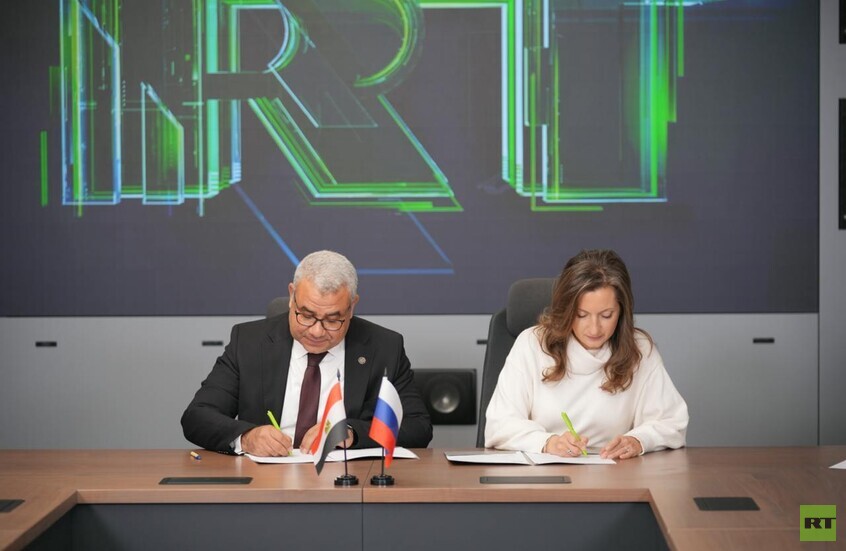 قناة RT Arabic توقع مذكرة تفاهم مع "المتحدة الاخبارية" المصرية