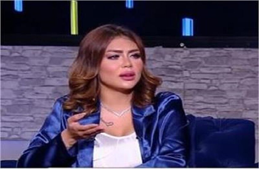 والد هدير عبد الرازق يتحدث عن تفاصيل التحقيق معها بتهمة غسل الأموال