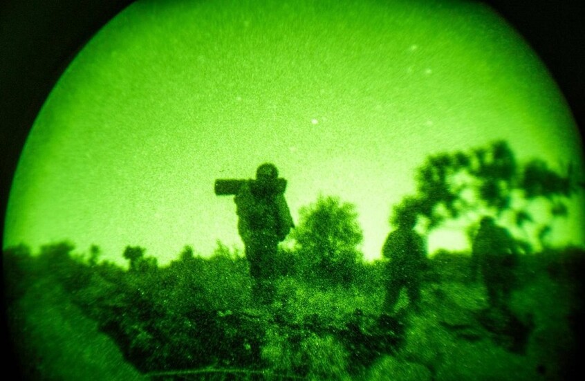 الجيش الإسرائيلي يهاجم "حزب الله" في جنوب لبنان (فيديو+صور)