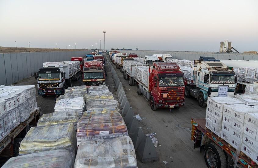 غزة: دخول 986 شاحنة مساعدات فقط منذ بدء وقف إطلاق النار وسط تحذيرات من تفاقم الأزمة الإنسانية