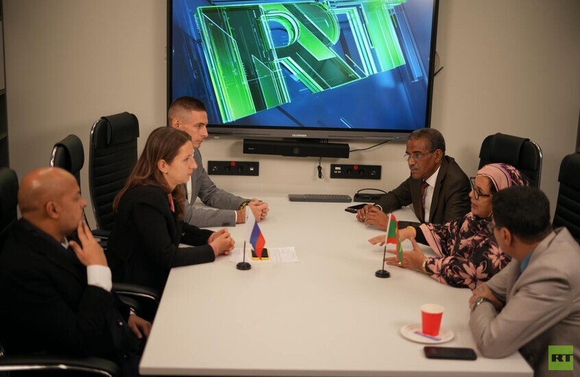 من موسكو إلى نواكشوط.. RT العربية تعزز حضورها في إفريقيا عبر تعاون مع موريتانيا