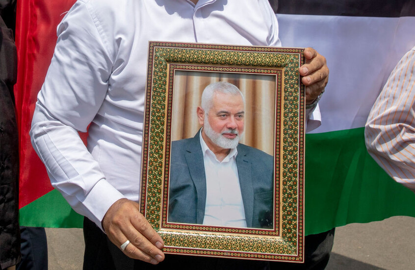 إسرائيل تسمح بمغادرة عشرات الفلسطينيين والأتراك من غزة بينهم أفراد من عائلة هنية
