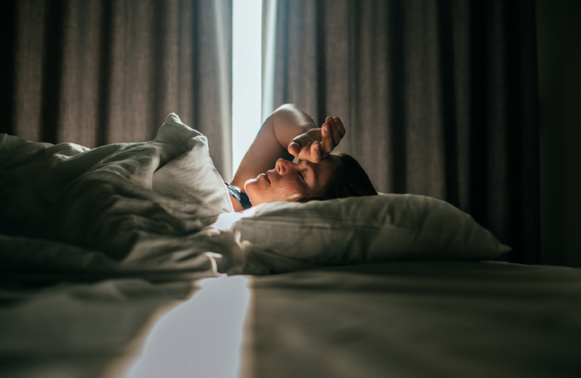 تحذير من "ترند شائع" لتحسين النوم والشخير