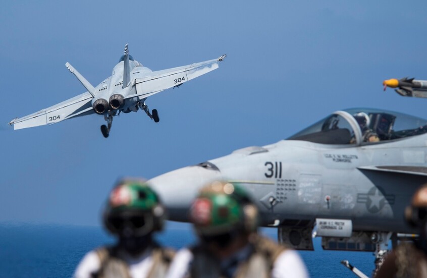 سوريا.. التحالف الدولي ينفذ إنزالا جويا في قرية الكسار الفوقاني شمال شرقي دير الزور