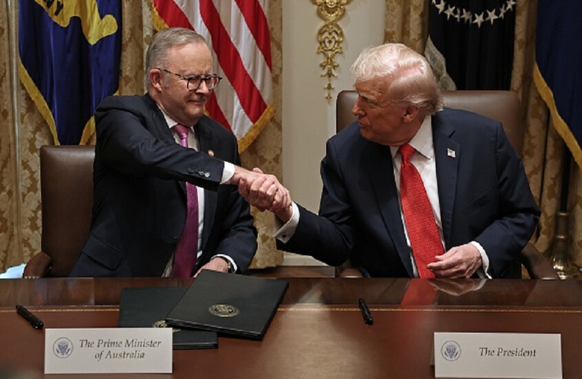 "إصابة خطيرة" على متن طائرة رئيس وزراء أستراليا تجبرها على الهبوط في الولايات المتحدة