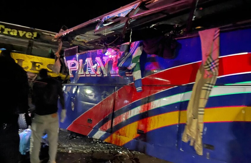 أوغندا: مقتل 63 شخصا في حادث حافلة (فيديو)