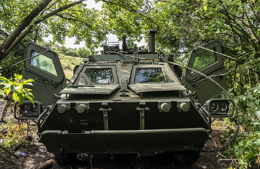 كندا تلغي عقدا بقيمة 178 مليون دولار أمريكي لتزويد أوكرانيا بمركبات مدرعة