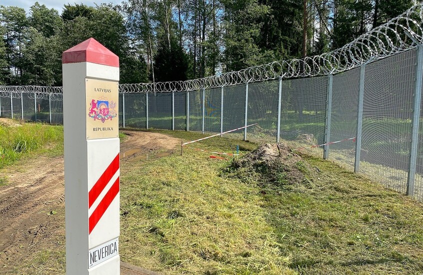 الحرس اللاتفي يقتل لاجئا أريتيريا على الحدود مع بيلاروس