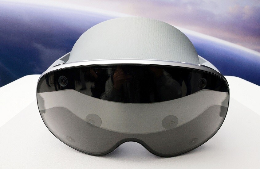 سامسونغ تكشف عن أول نظارة ذكية تعمل بنظام Android XR