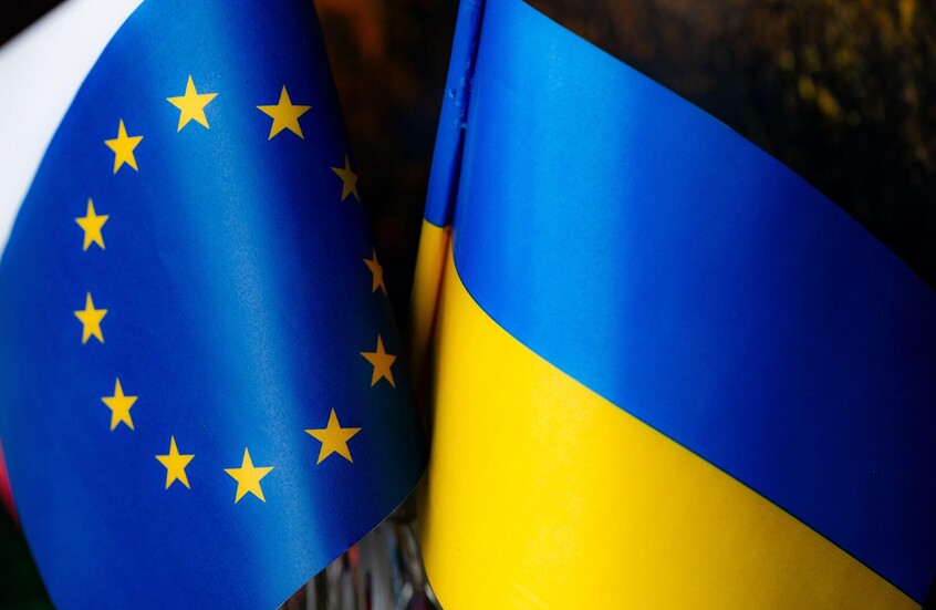 "بوليتيكو": الدول الأوروبية وأوكرانيا تبحث صيغا مختلفة لوقف إطلاق النار لعرضها على موسكو