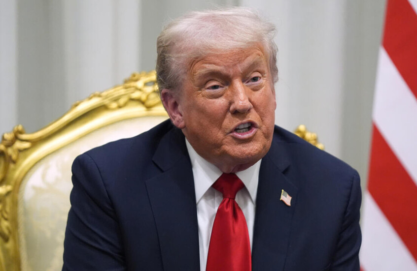 "أنت من الدرجة الثالثة!".. ترامب يشن هجوما عنيفا على مراسل "رويترز" بسبب سؤال (فيديو)