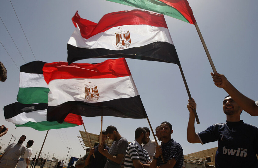 تقرير إسرائيلي يتحدث عن مصلحة مصر في سيطرة