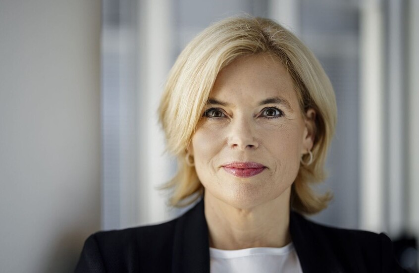 كيف تتعامل رئيسة البرلمان الألماني مع كارهيها حين يكون مزاجها جيدا؟