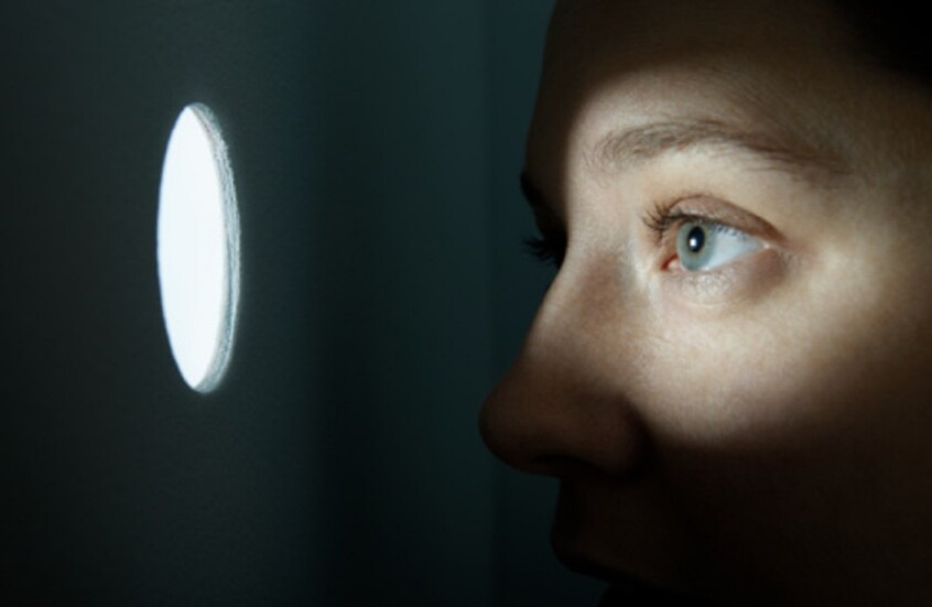 "جاسوسات الحب".. "تايمز" تتحدث عن "ساحرات" روسيات وصينيات يخطفن القلوب وأسرار التكنولوجيا الأمريكية!