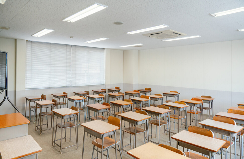 مصر تعطل الدراسة في 38 مدرسة حرصا على سلامة الطلاب