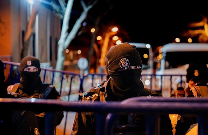 تركيا.. توقيف دبلوماسيين حاليين وسابقين بتهمة الارتباط بتنظيم غولن